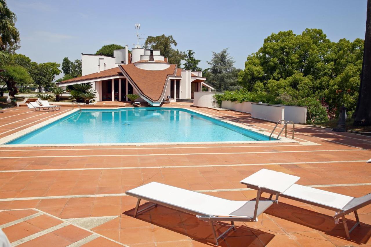 Paradise Suite Latina Buitenkant foto