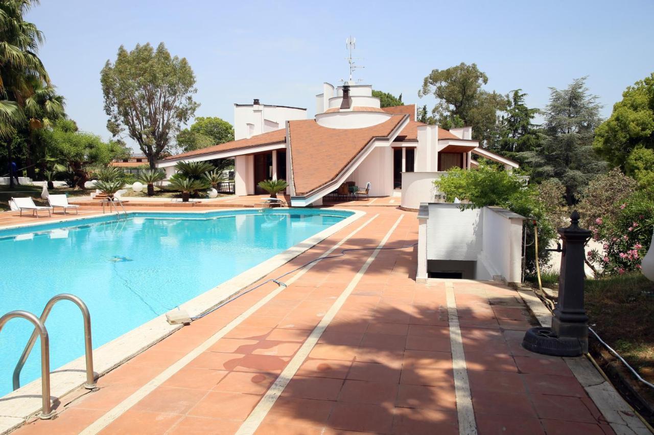 Paradise Suite Latina Buitenkant foto