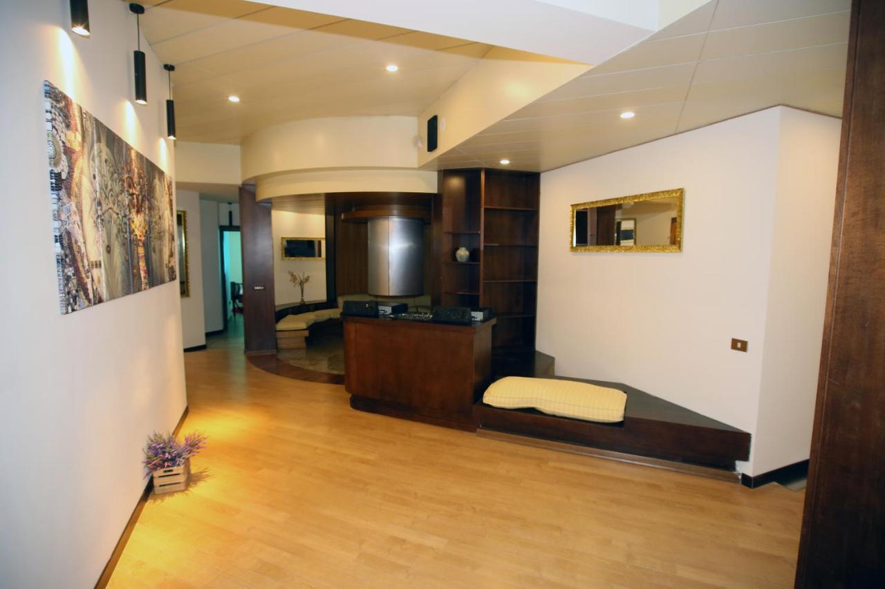 Paradise Suite Latina Buitenkant foto