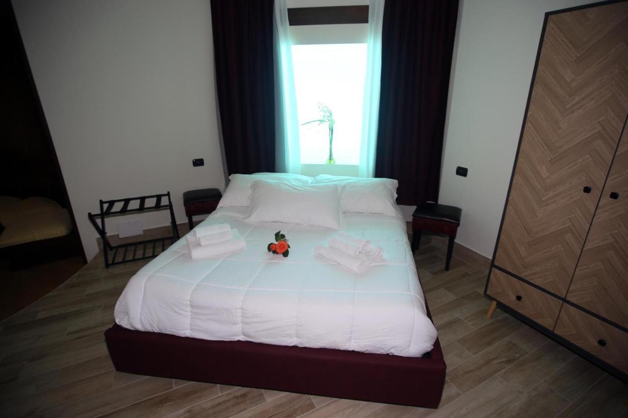 Paradise Suite Latina Buitenkant foto