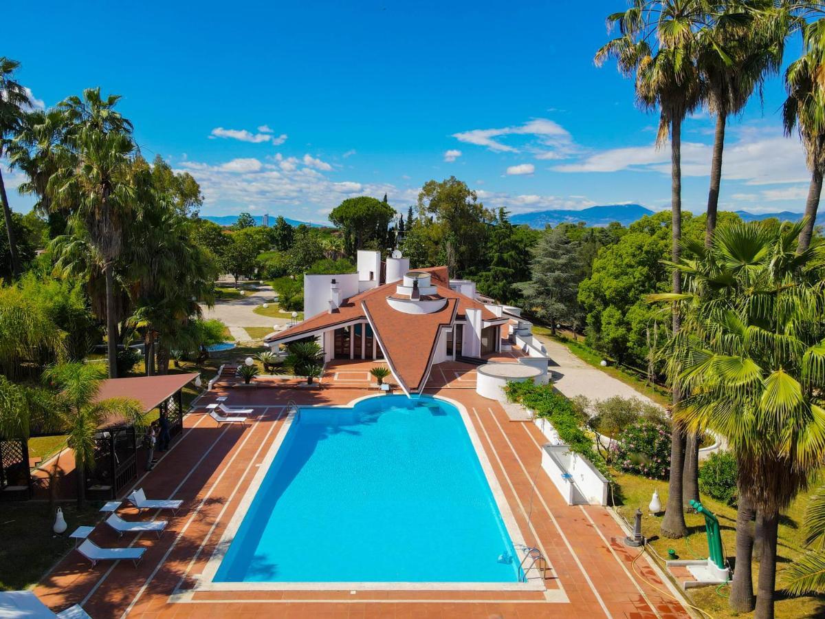 Paradise Suite Latina Buitenkant foto
