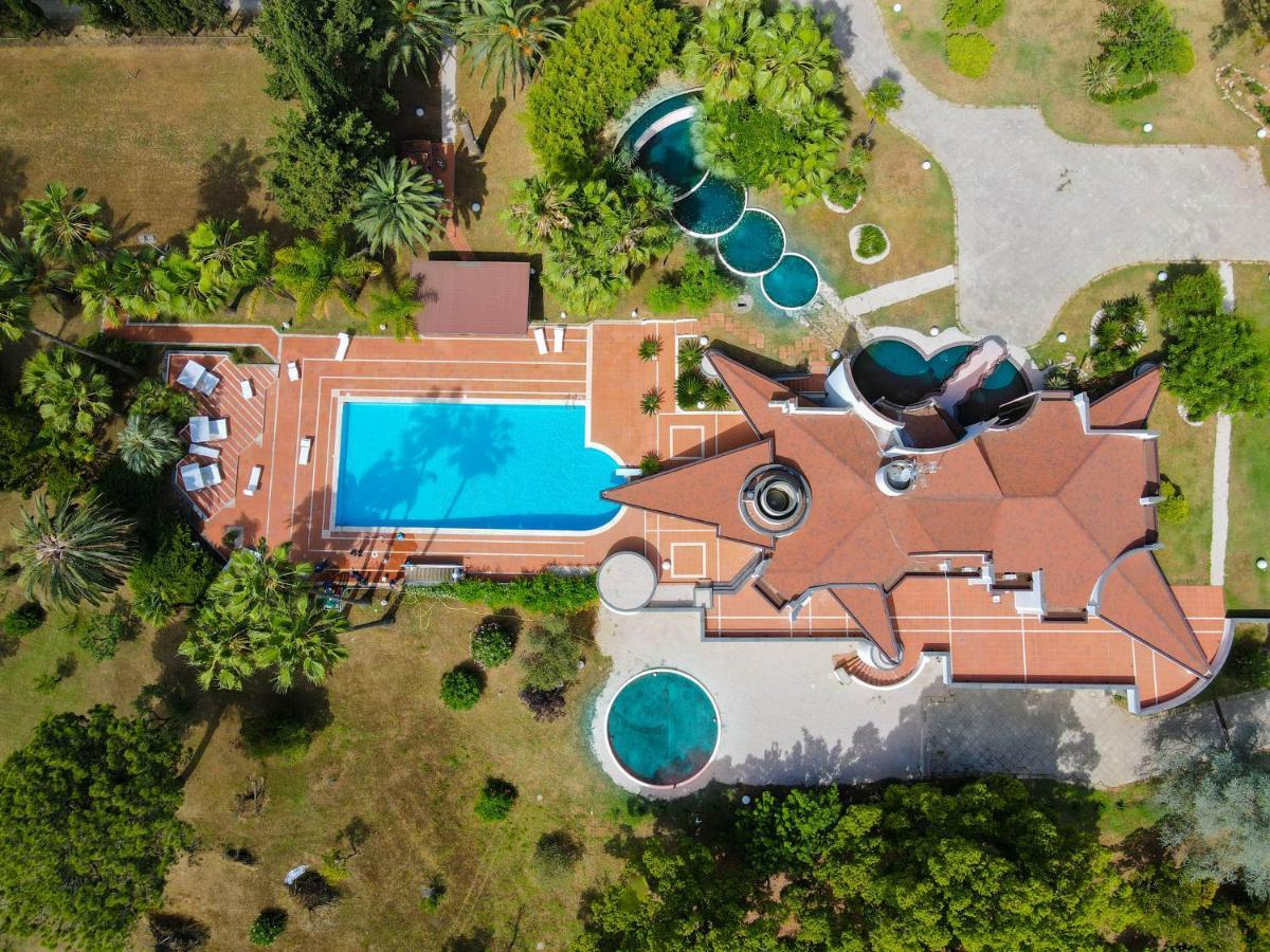 Paradise Suite Latina Buitenkant foto